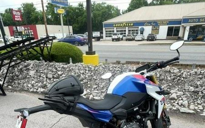 2025 BMW F 900 R Sport
