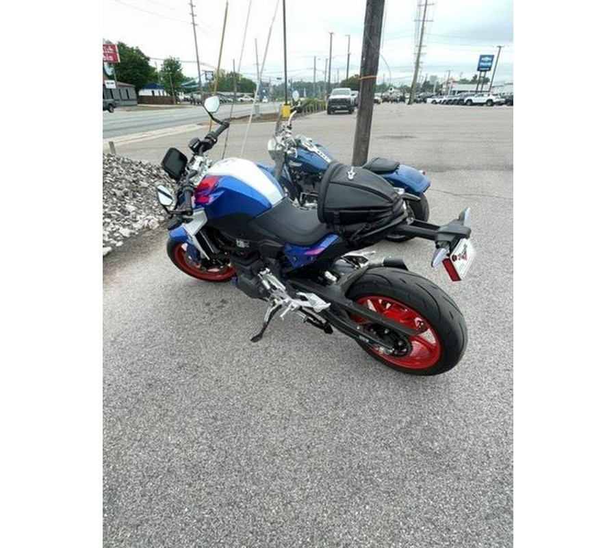 2025 BMW F 900 R Sport