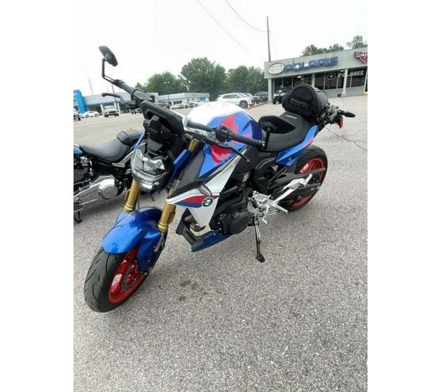 2025 BMW F 900 R Sport