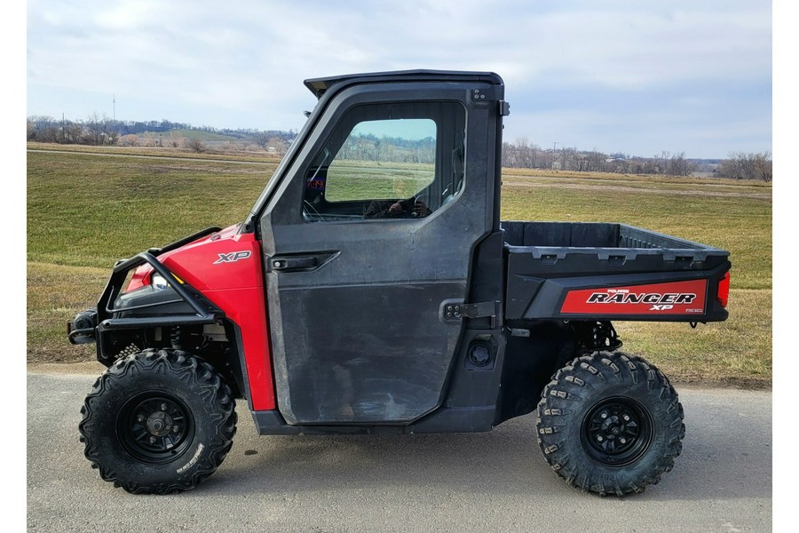 2017 Polaris Industries RANGER XP® 900 EPS Solar Red