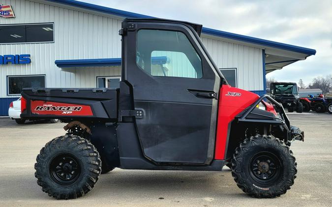 2017 Polaris Industries RANGER XP® 900 EPS Solar Red