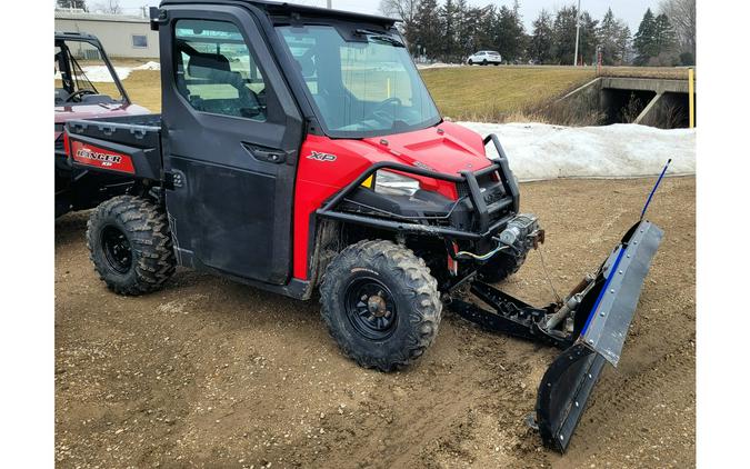 2017 Polaris Industries RANGER XP® 900 EPS Solar Red