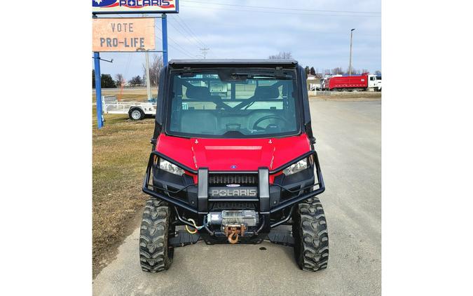 2017 Polaris Industries RANGER XP® 900 EPS Solar Red