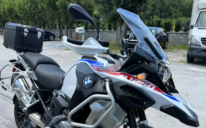 2022 BMW R