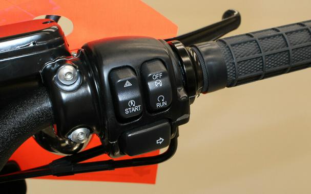 Used 2013 Harley-Davidson Dyna Street Bob FXDB Motorcycle For Sale In Miami, Florida