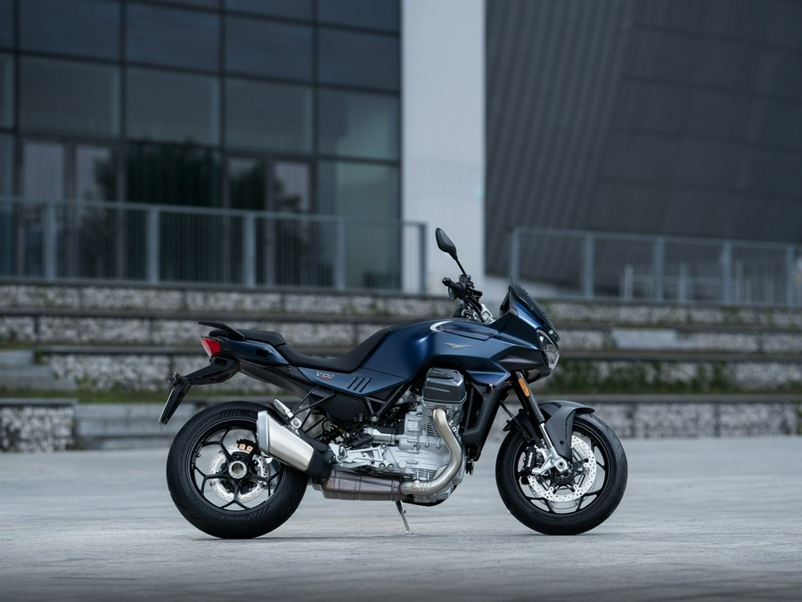 2026 Moto Guzzi V100 Mandello