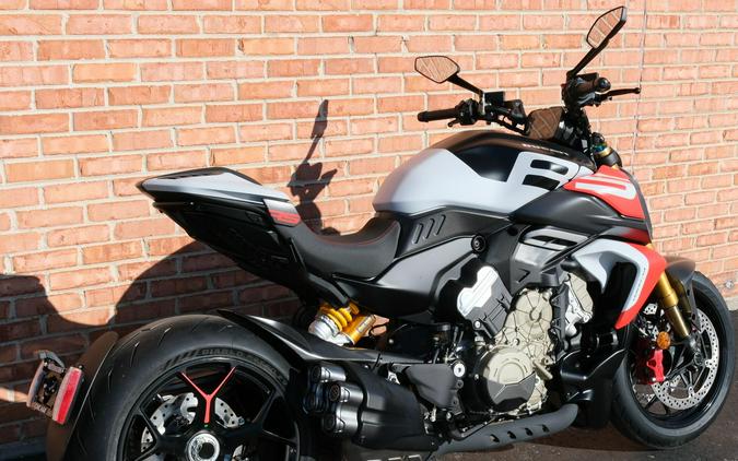 2026 Ducati Diavel V4 RS