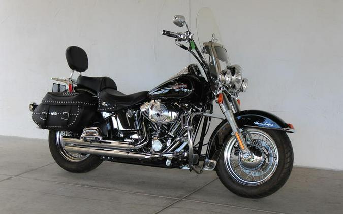 2005 Harley-Davidson® FLSTC - Heritage Softail® Classic