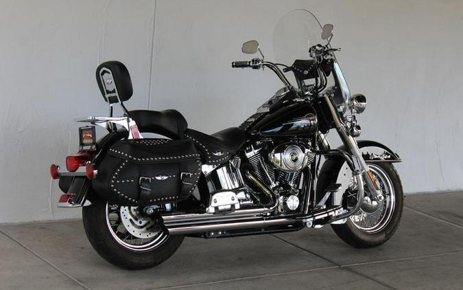 2005 Harley-Davidson® FLSTC - Heritage Softail® Classic