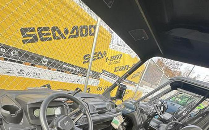 2025 Can-Am Defender MAX Lone Star