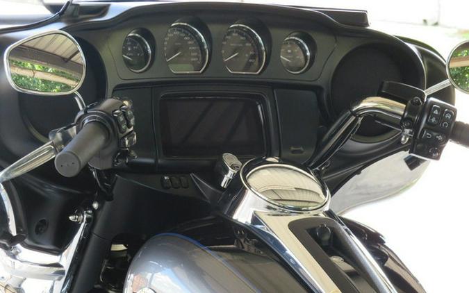2022 Harley-Davidson FLHTCUTG - Tri Glide Ultra