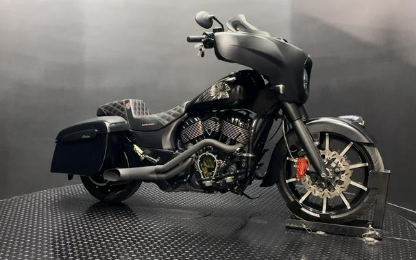 2020 Indian Motorcycle® Chieftain® Dark Horse® Thunder Black Smoke