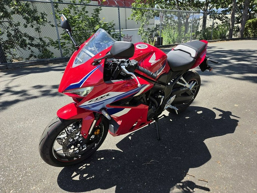 2026 Honda CBR650R E-Clutch