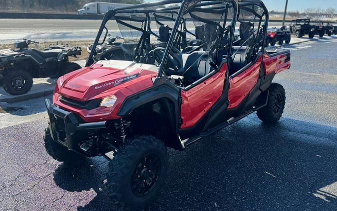 2025 Honda® Pioneer 1000-6 Deluxe Crew