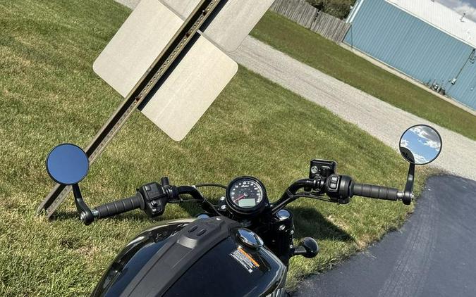 2025 Indian Motorcycle® Scout® Bobber Black Metallic