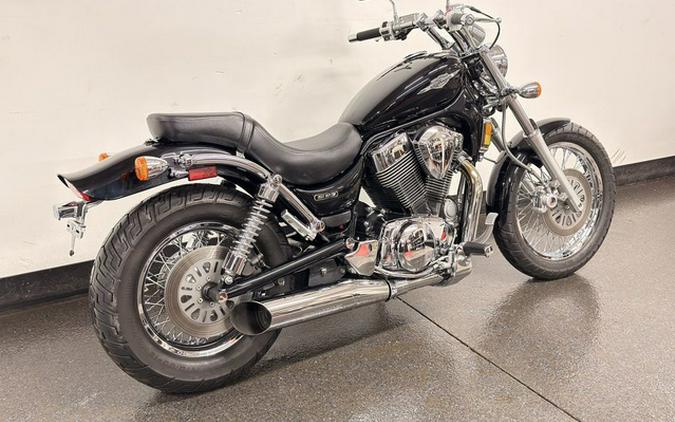 2005 Suzuki Boulevard S83