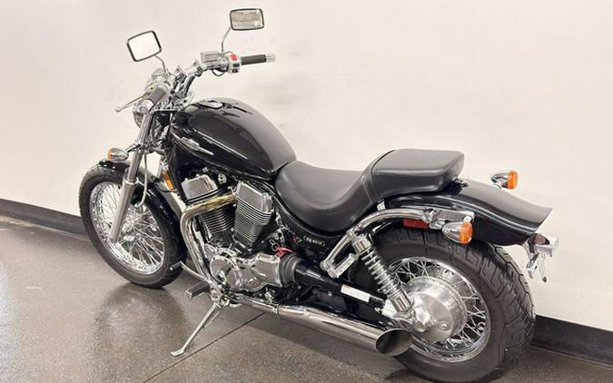 2005 Suzuki Boulevard S83