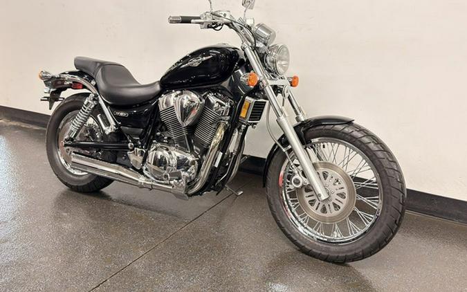 2005 Suzuki Boulevard S83