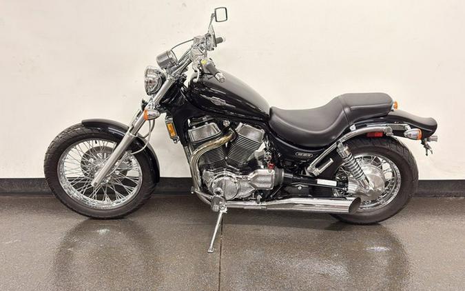 2005 Suzuki Boulevard S83
