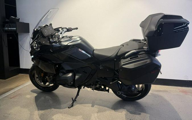 2026 BMW R 1300 RT Triple Black