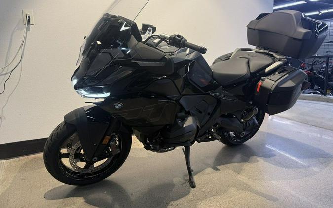 2026 BMW R 1300 RT Triple Black