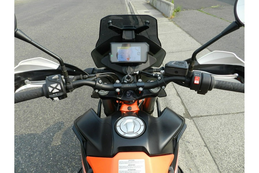 2022 890 ADVENTURE R - KTM