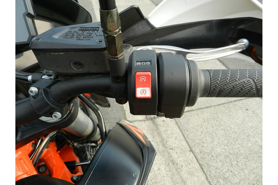 2022 890 ADVENTURE R - KTM