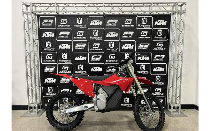 2026 Varg MX Alpha 80 HP - Stark Future