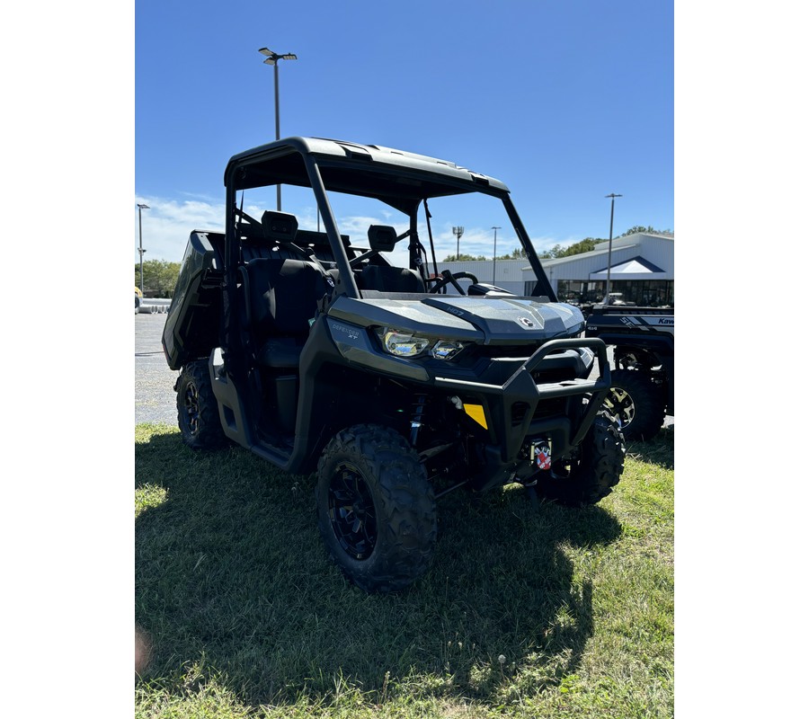 2024 Can-Am™ Defender XT HD7