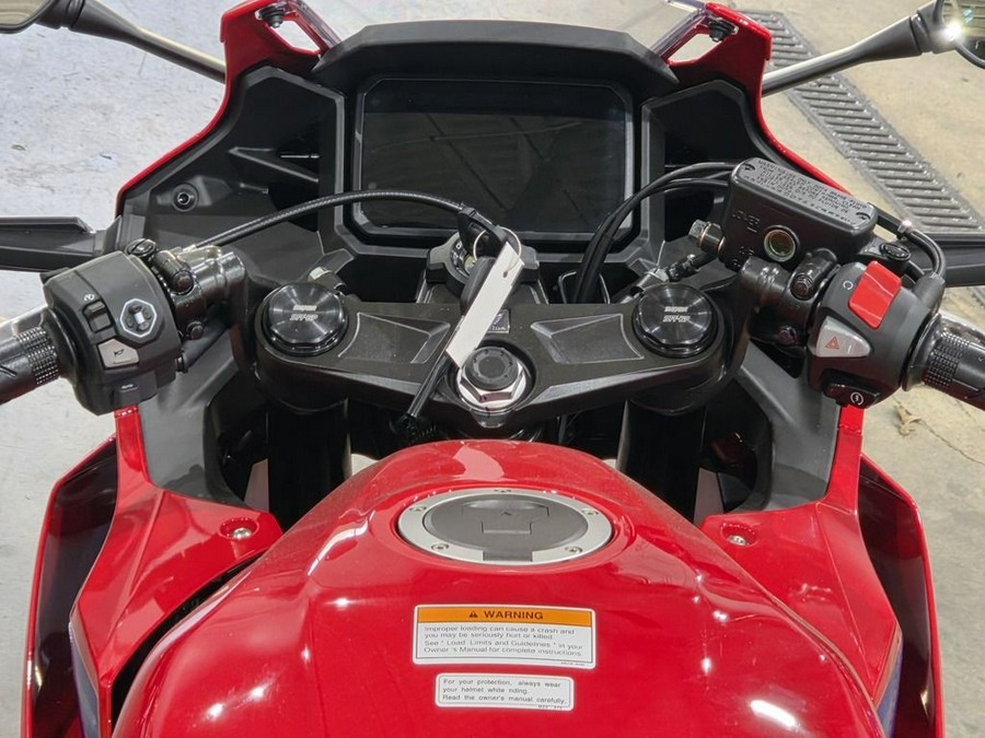 2025 Honda CBR500R ABS