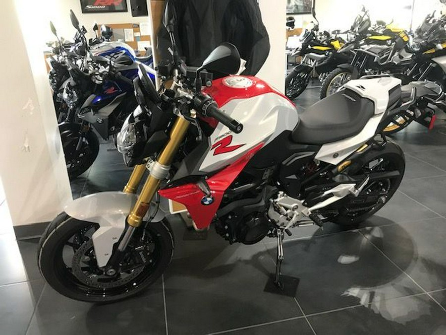 2021 BMW F 900 R