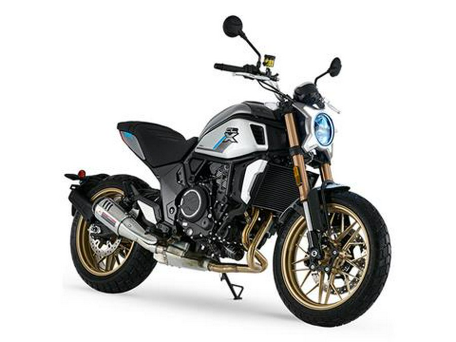 2022 CFMOTO 700CL-X