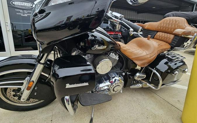 2015 Indian Motorcycle Roadmaster Thunder Black