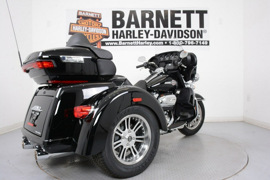 2024 Harley-Davidson FLHTCUTG Tri Glide Ultra