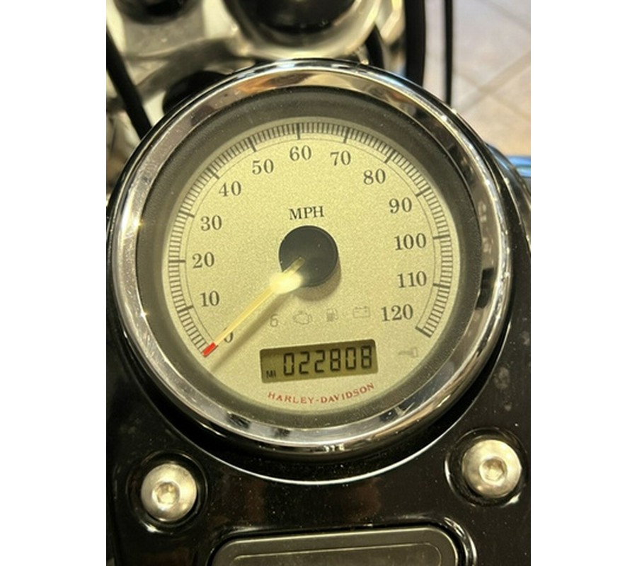 2011 Harley-Davidson Dyna Glide FXDWG - Dyna Wide Glide