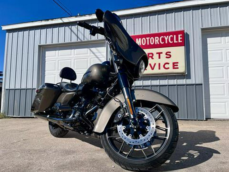 2021 Harley-Davidson CVO™ Street Glide®