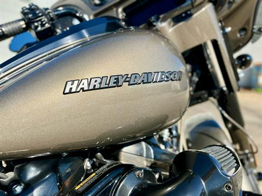 2021 Harley-Davidson CVO™ Street Glide®