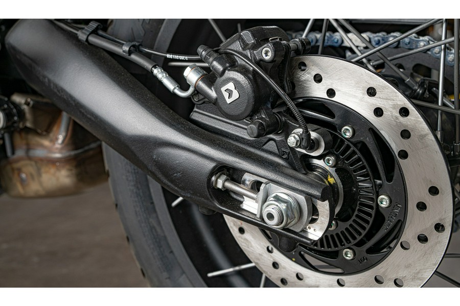 2026 Triumph Scrambler 400 XC