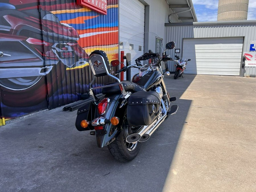 2017 Kawasaki Vulcan® 900 Classic LT