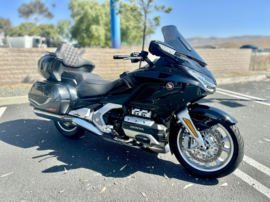 2019 Honda® Gold Wing Tour Automatic DCT Darkness Black Metallic