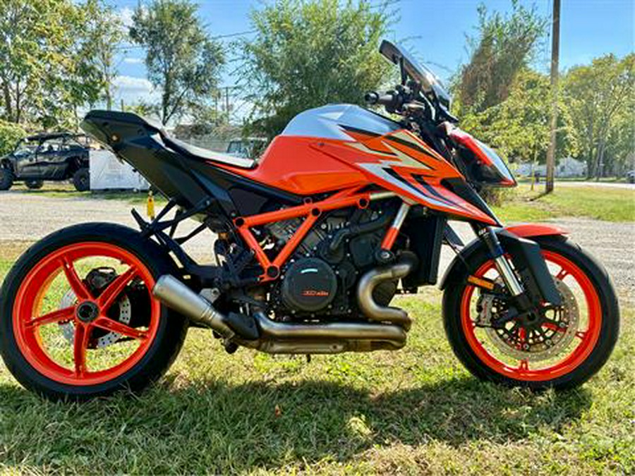 2023 KTM 1290 Super Duke R EVO