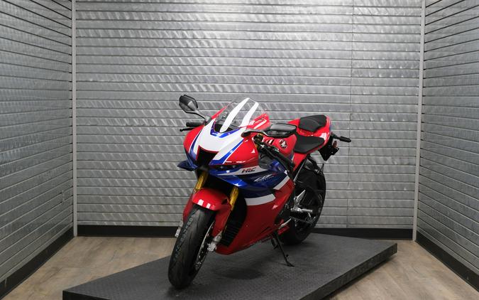 2026 HONDA CBR1000RRR FIREBLADE SP