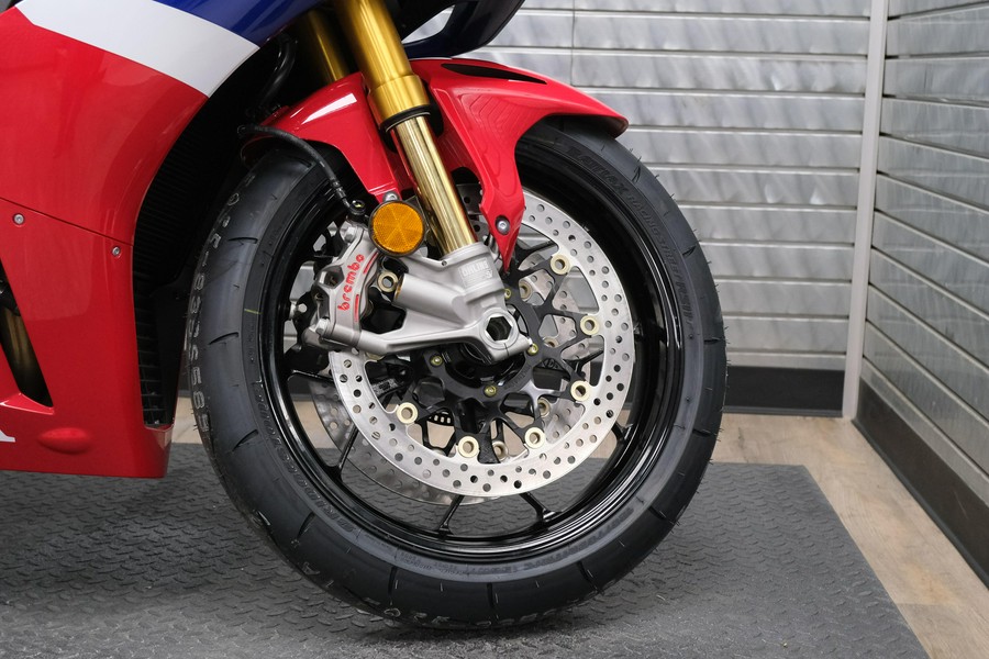 2026 HONDA CBR1000RRR FIREBLADE SP