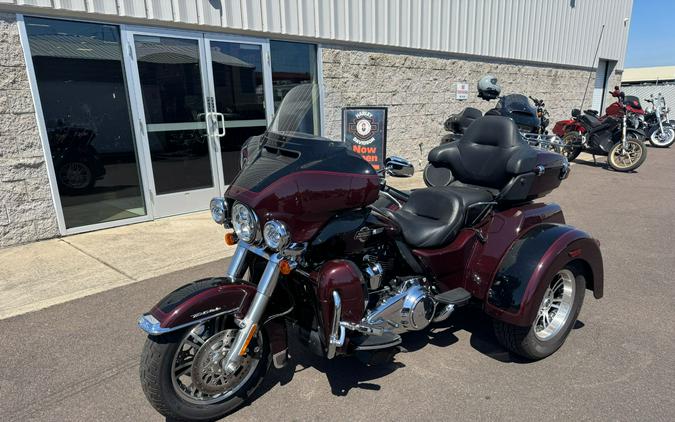 2022 Harley-Davidson Tri Glide® Ultra