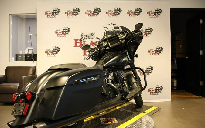 2020 Indian Motorcycle® Chieftain® Dark Horse® Thunder Black Smoke