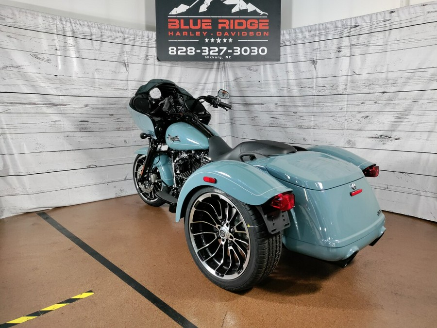 2024 Harley-Davidson Road Glide 3 Sharkskin Blue – Black Finish