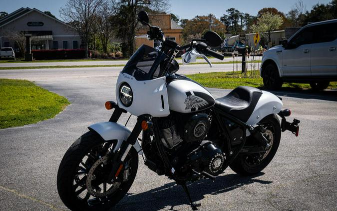 2024 Indian Motorcycle® Sport Chief Ghost White Metallic Smoke