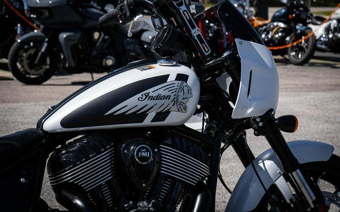 2024 Indian Motorcycle® Sport Chief Ghost White Metallic Smoke