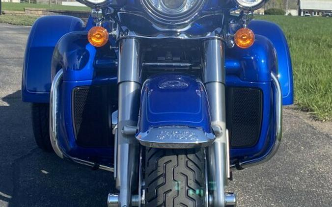 2024 Harley-Davidson Tri Glide Ultra Blue Burst