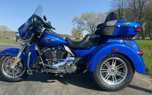 2024 Harley-Davidson Tri Glide Ultra Blue Burst